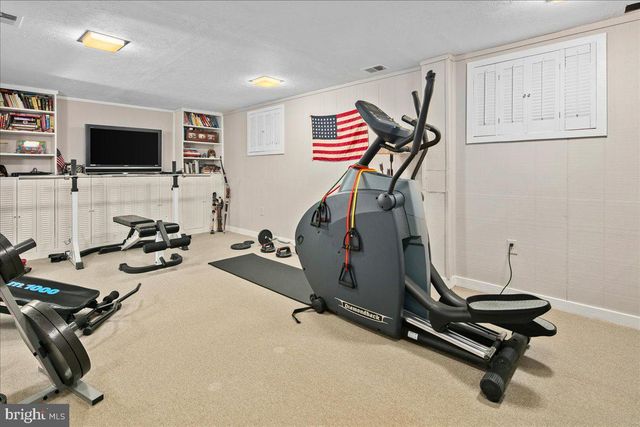 4202 PICKERING PL, Alexandria, VA 22309