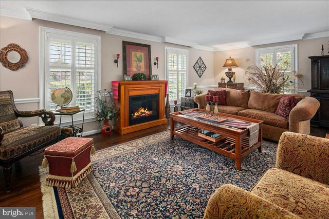 4202 PICKERING PL, Alexandria, VA 22309