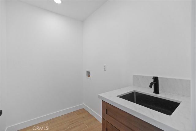 24 S Ash St, Redlands, CA 92373