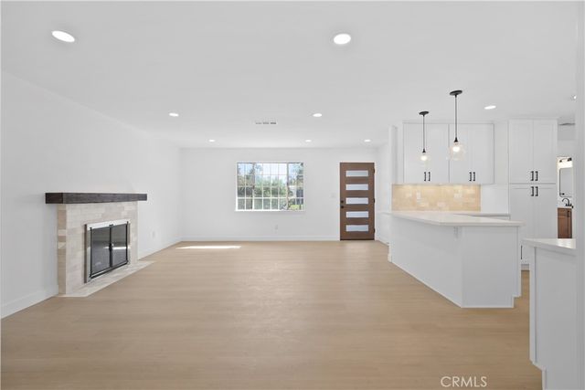 24 S Ash St, Redlands, CA 92373