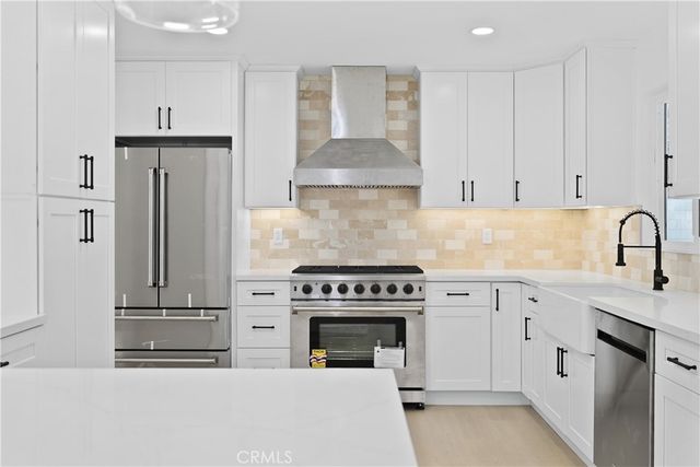 24 S Ash St, Redlands, CA 92373