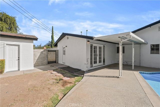 24 S Ash St, Redlands, CA 92373