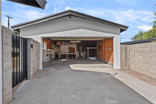 24 S Ash St, Redlands, CA 92373