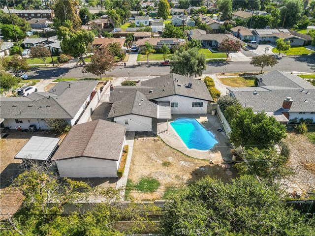 24 S Ash St, Redlands, CA 92373