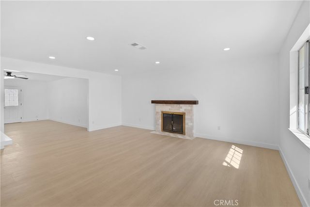 24 S Ash St, Redlands, CA 92373