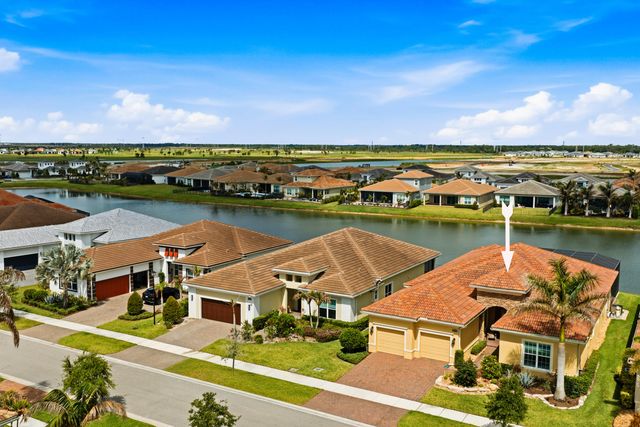 8692 SW Flutto Way, Port St. Lucie, Port St Lucie, FL 34987
