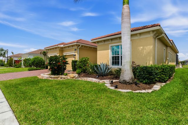 8692 SW Flutto Way, Port St. Lucie, Port St Lucie, FL 34987