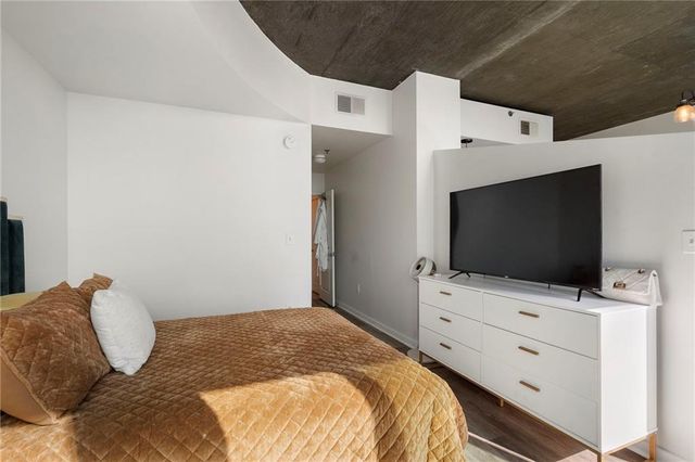 3324 Peachtree Road NE 2208, Atlanta, GA 30326