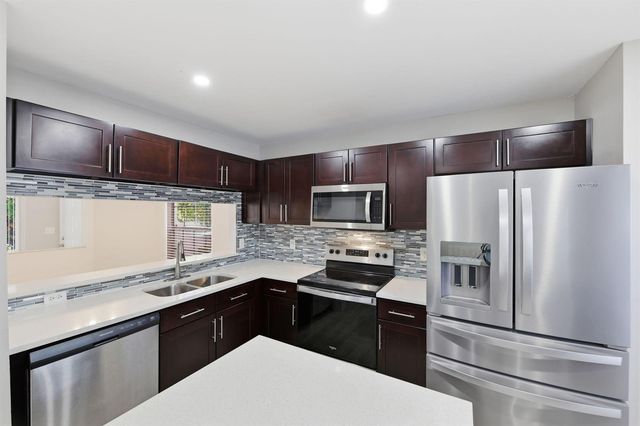 10837 NW 46TH Drive, Coral Springs, FL 33076