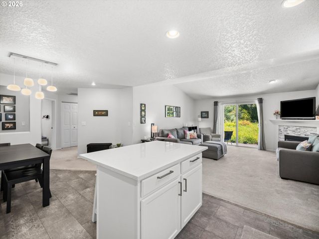 21892 BRAMBLE Way, Fairview, OR 97024