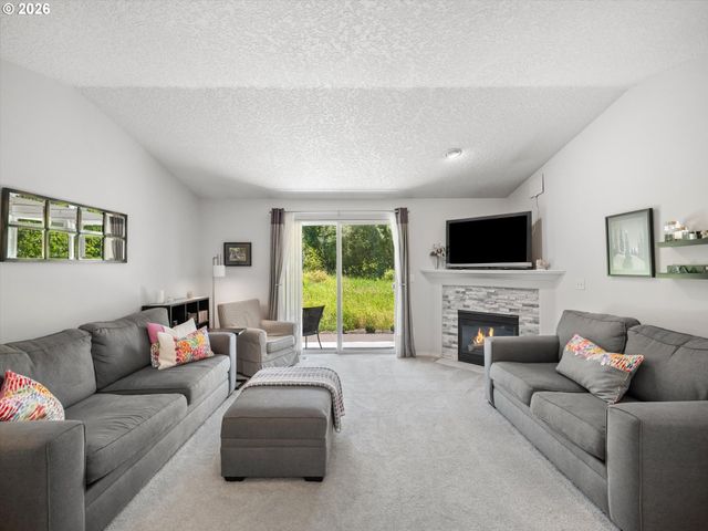 21892 BRAMBLE Way, Fairview, OR 97024
