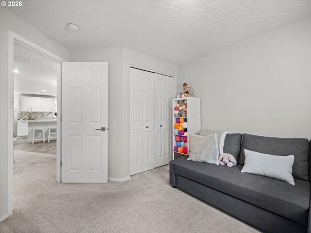 21892 BRAMBLE Way, Fairview, OR 97024