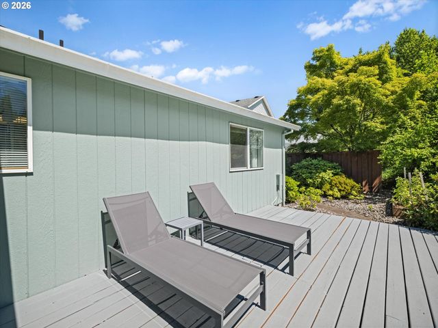 21892 BRAMBLE Way, Fairview, OR 97024