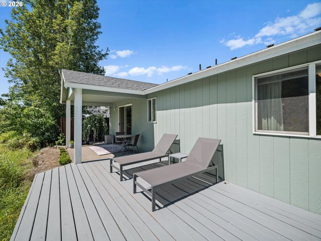 21892 BRAMBLE Way, Fairview, OR 97024