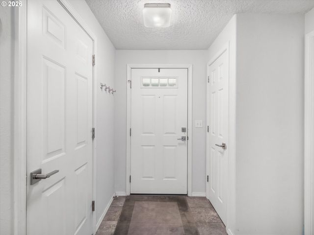 21892 BRAMBLE Way, Fairview, OR 97024