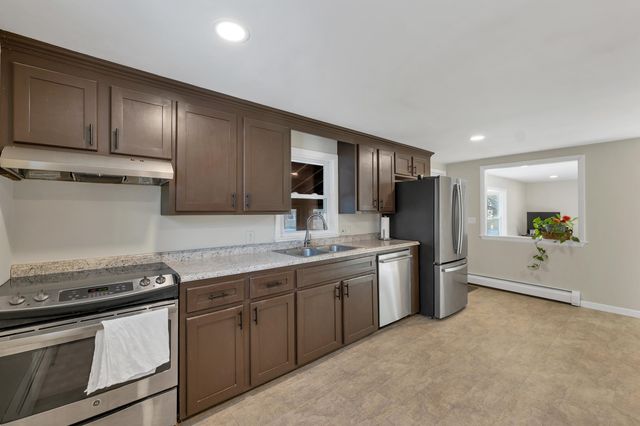 29 Birch Road, Middleton, NH 03887