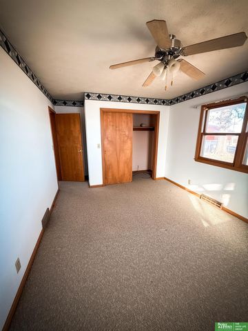 3120 S Lincoln Avenue, York, NE 68467