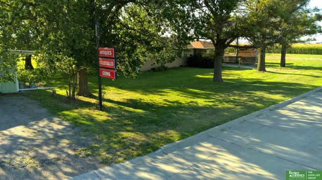 3120 S Lincoln Avenue, York, NE 68467