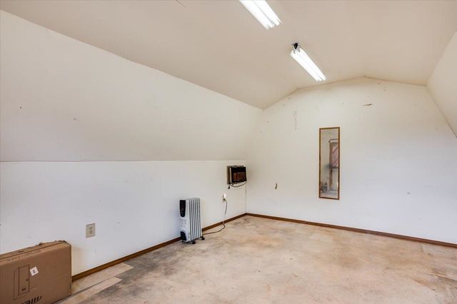 2826 W 3rd Ave, El Dorado, KS 67042