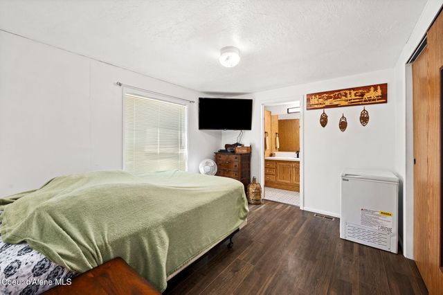 5487 N Burkshire Ave, Coeur D'alene, ID 83815