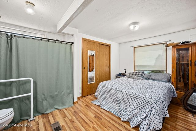 5487 N Burkshire Ave, Coeur D'alene, ID 83815