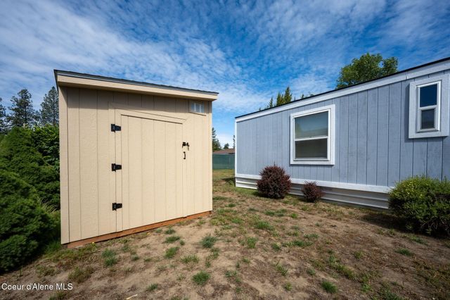 5487 N Burkshire Ave, Coeur D'alene, ID 83815