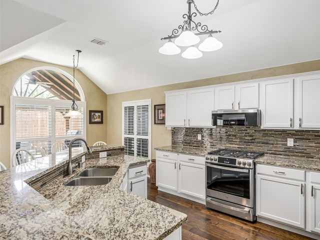 10717 Brandenberg Drive, Frisco, TX 75035