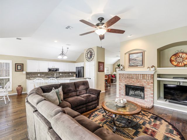 10717 Brandenberg Drive, Frisco, TX 75035