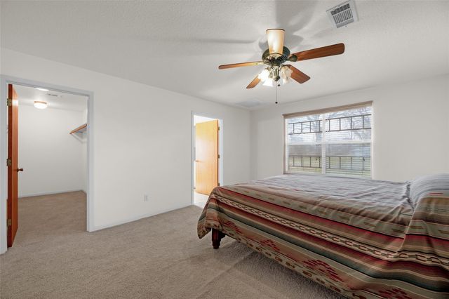 8439 Fm 442, Boling, TX 77420