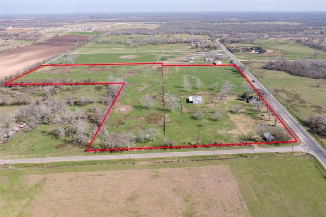 8439 Fm 442, Boling, TX 77420