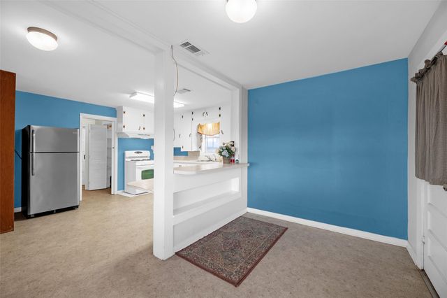 8439 Fm 442, Boling, TX 77420