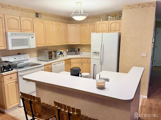 55 Sand Hill Road, Jamesburg, NJ 08831