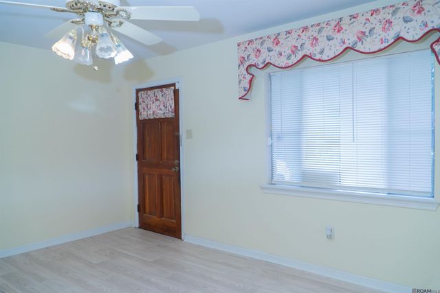 4735 Stearns St, Baton Rouge, LA 70811