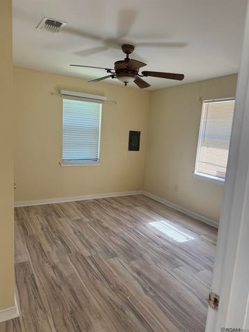 4735 Stearns St, Baton Rouge, LA 70811