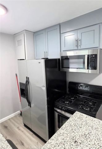 10527 Western Avenue 8, Downey, CA 90241