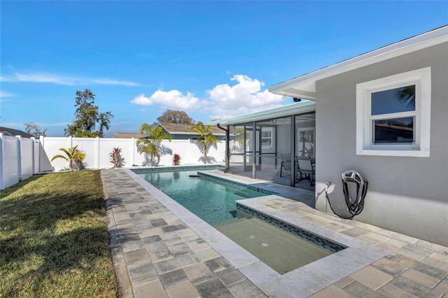 11034 MALAGA DRIVE, Largo, FL 33774