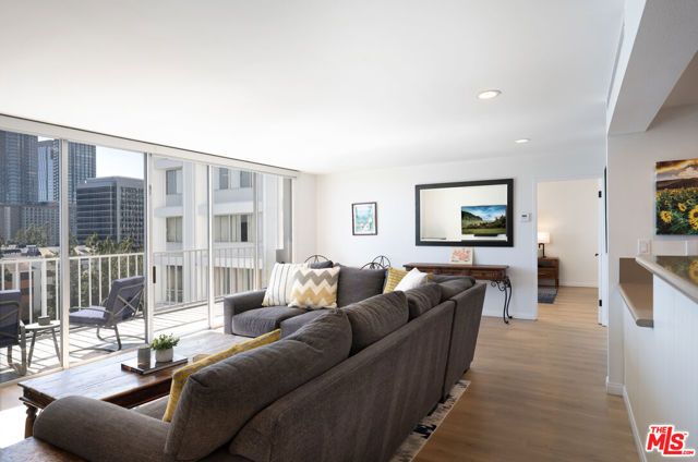 2170 Century Park East 1107, Los Angeles, CA 90067