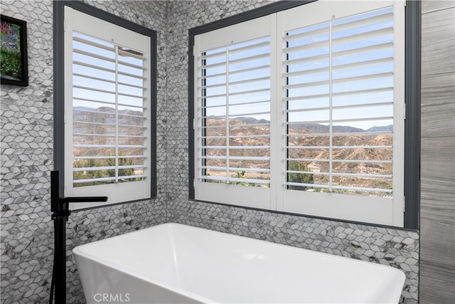 14266 Sequoia, Canyon Country, CA 91387
