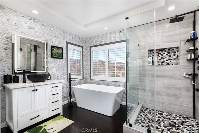 14266 Sequoia, Canyon Country, CA 91387