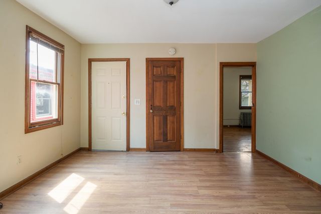 6-8 Decatur Street, Burlington, VT 05401