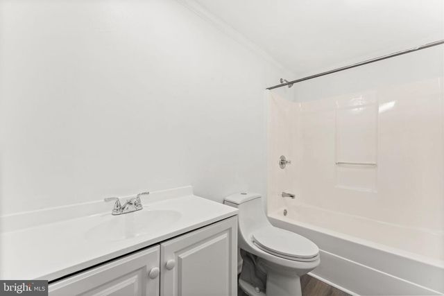 2711 S SHORE DR, Williamstown, NJ 08094