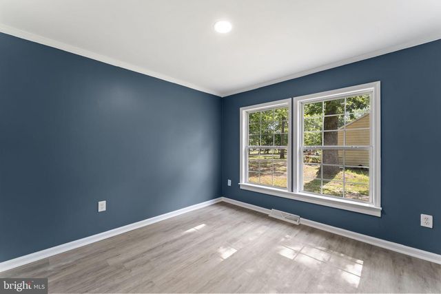 2711 S SHORE DR, Williamstown, NJ 08094
