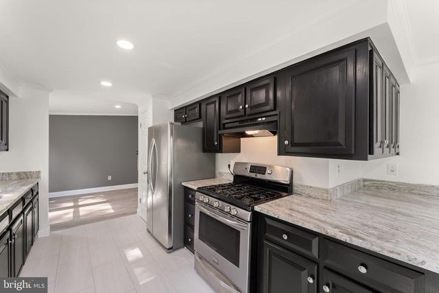 2711 S SHORE DR, Williamstown, NJ 08094