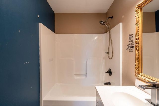 389 Center Chapel Rd., Wilburn, AR 72179