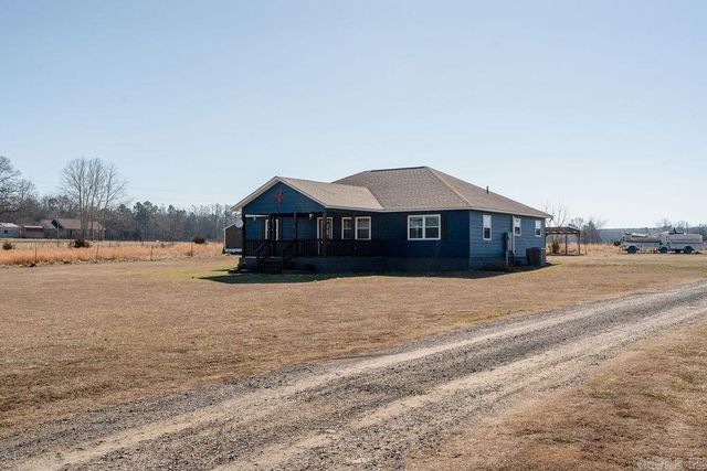 389 Center Chapel Rd., Wilburn, AR 72179