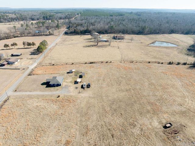 389 Center Chapel Rd., Wilburn, AR 72179