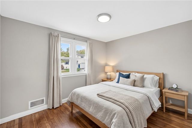 859 Church Avenue, Warwick, RI 02889