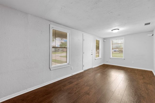 521 Ruth Street A, Denton, TX 76205