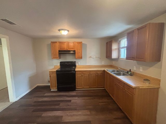 521 Ruth Street A, Denton, TX 76205