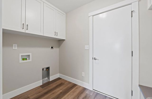 4977 Silverstone Passage, Fort Wayne, IN 46818